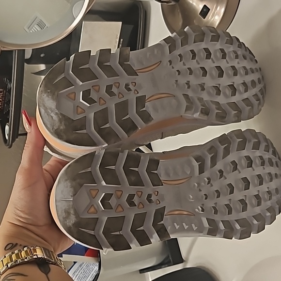 Vans hiking shoes - Picture 4 of 8